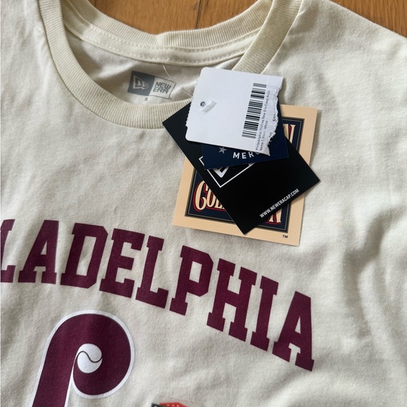 Philadelphia Cream Tee - Picture 1 of 2
